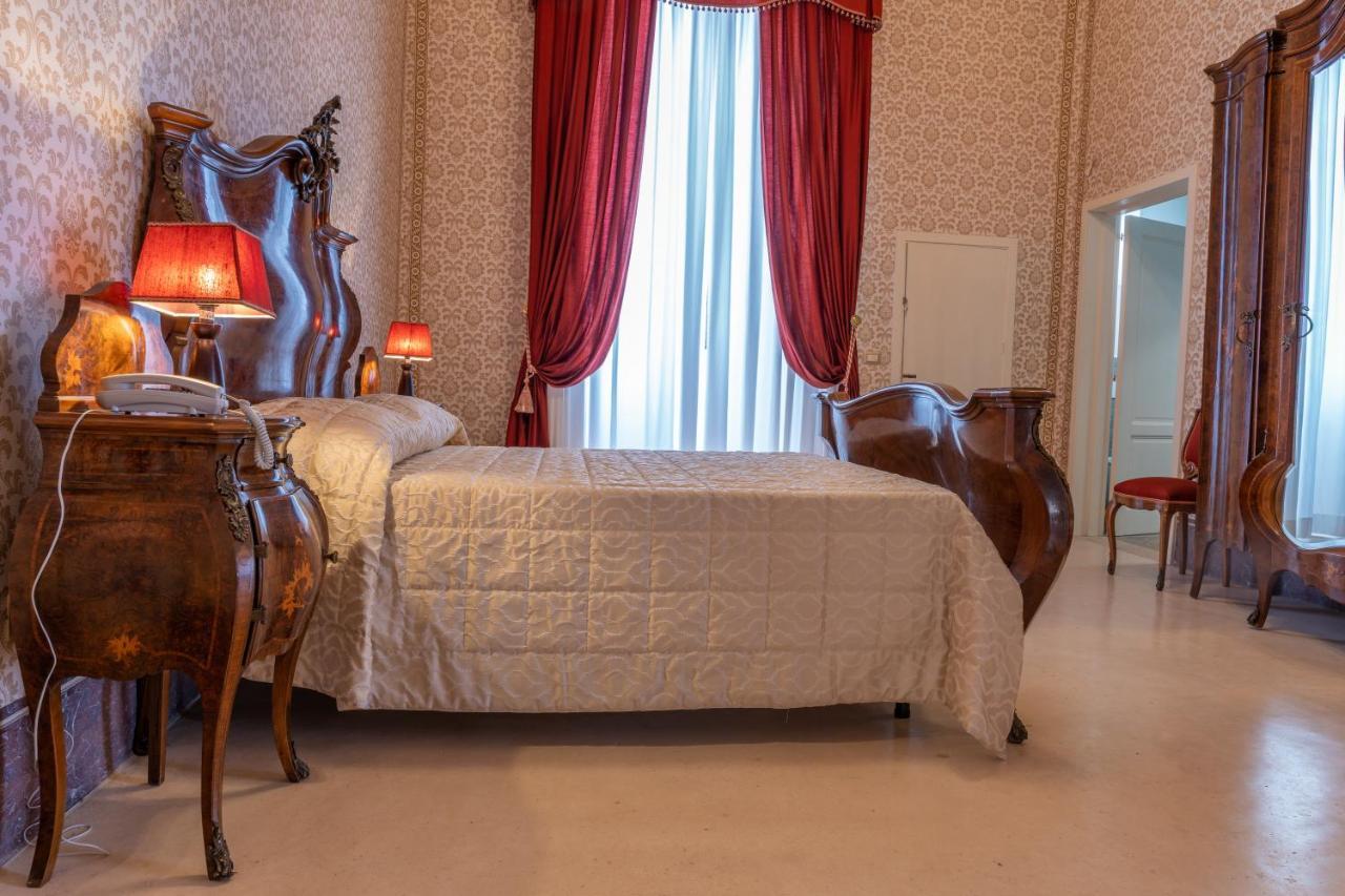 Готель Il Cavaliere Al Borgo Antico Копертіно Екстер'єр фото