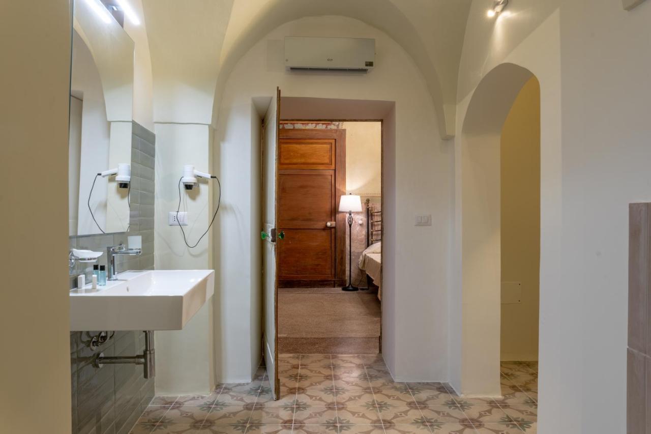 Готель Il Cavaliere Al Borgo Antico Копертіно Екстер'єр фото