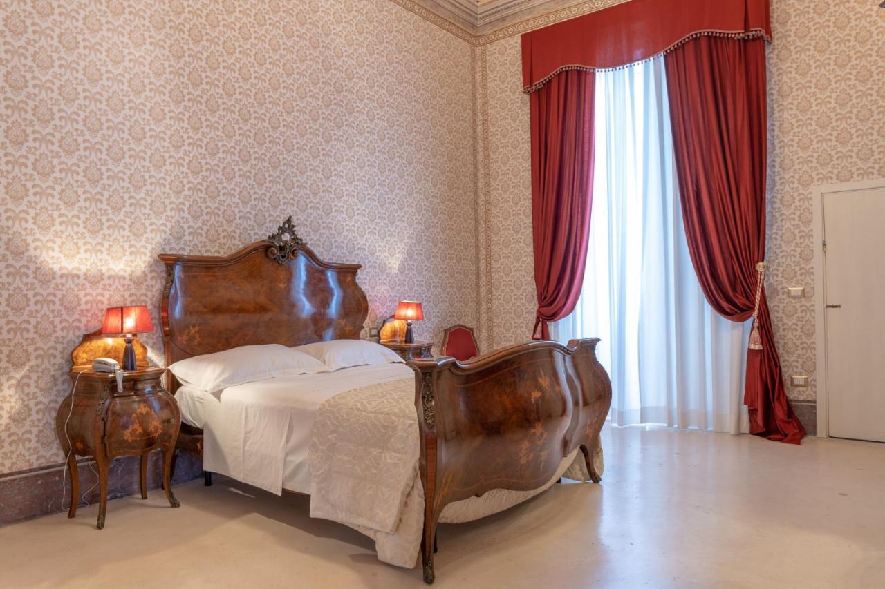 Готель Il Cavaliere Al Borgo Antico Копертіно Екстер'єр фото